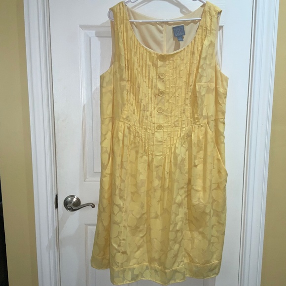 Rabbit Rabbit cotton blend yellow button front dress Sz 18W pintucks sleeveless - Picture 1 of 6